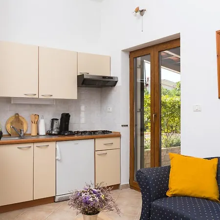 Fenera Apartment *